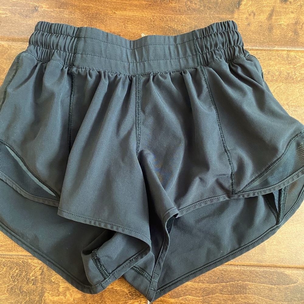Lululemon shorts 2.5